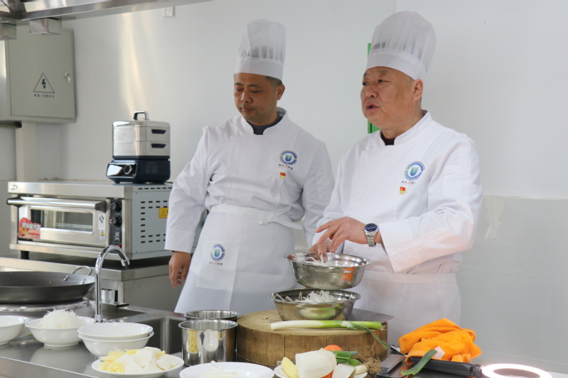 1703640825636029.jpg 4-3.jpg